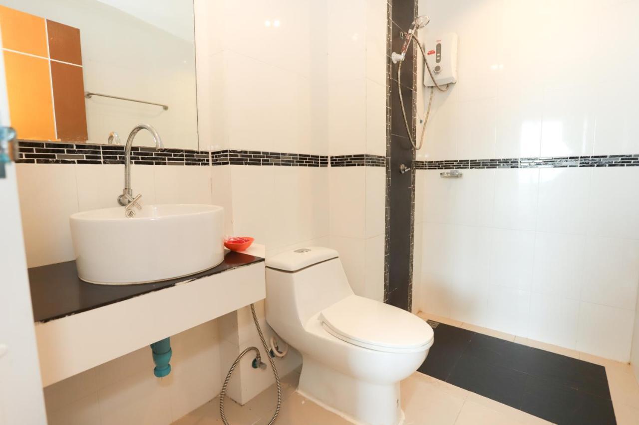 סוראט תאני C Tower Hotel מראה חיצוני תמונה