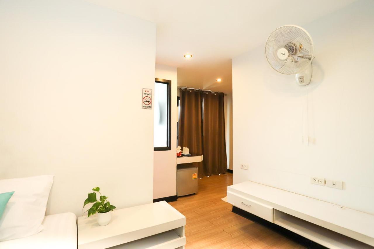 סוראט תאני C Tower Hotel מראה חיצוני תמונה