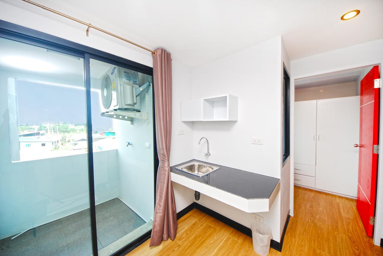 סוראט תאני C Tower Hotel חדר תמונה
