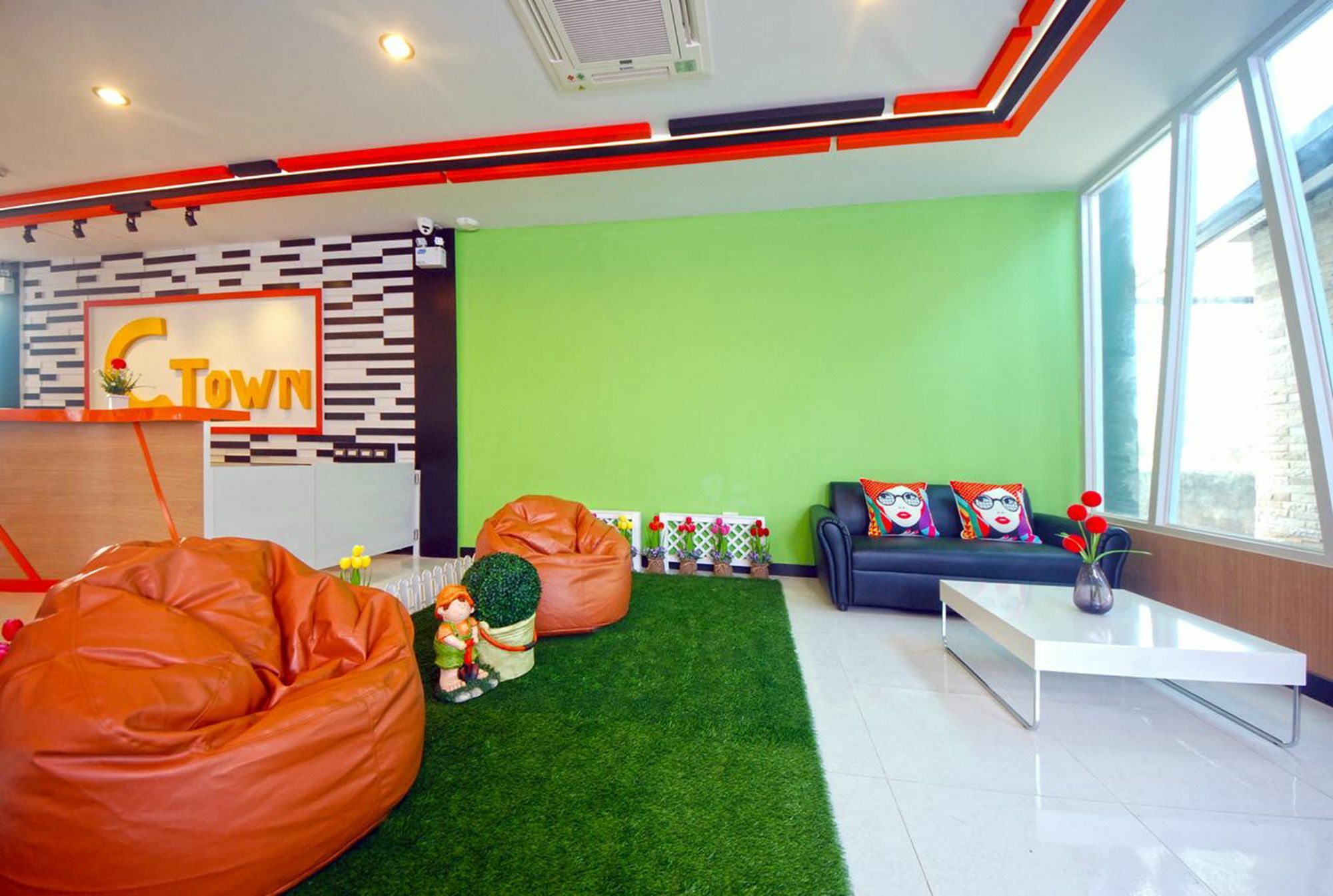 סוראט תאני C Tower Hotel מראה חיצוני תמונה